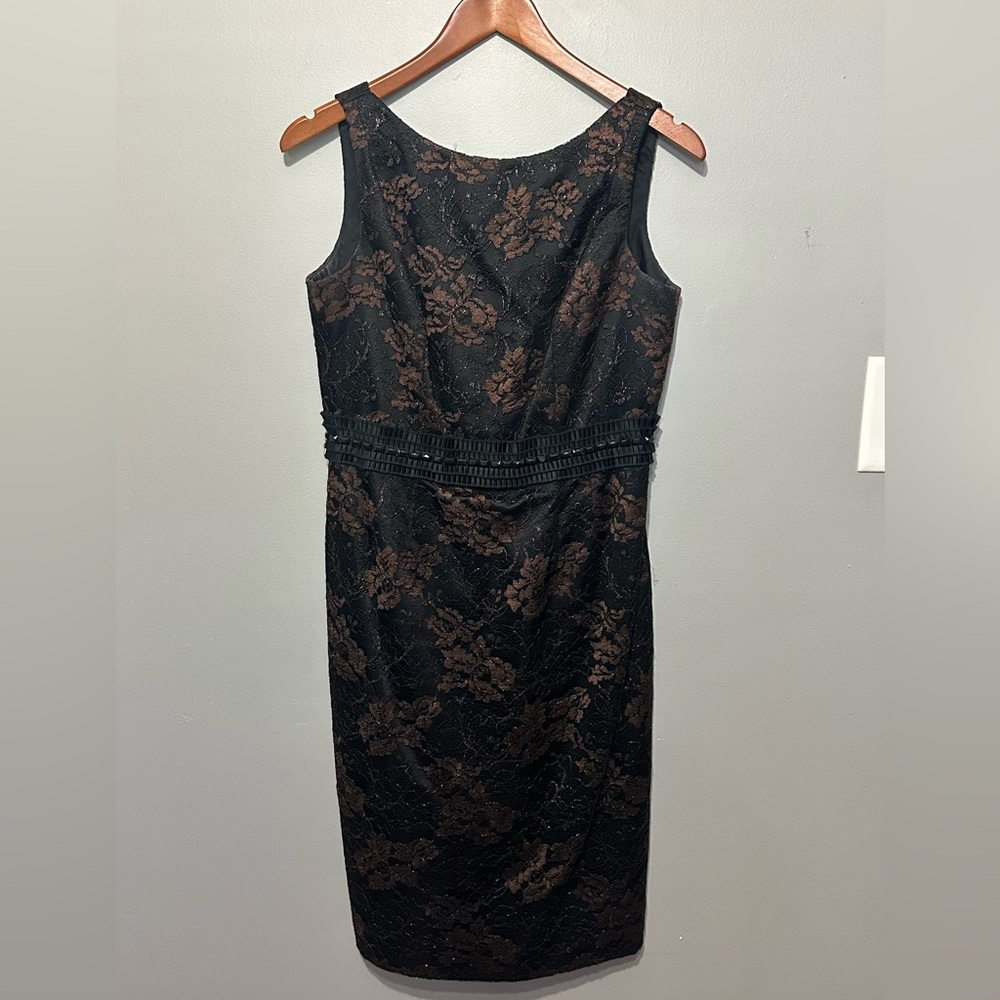 Carmen Marc Valvo Size 8 Special Occasion Dress Sleeveless Plunge V Back EUC!